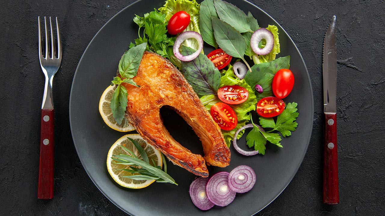 কম খেয়ে পেট ভরানোর ৭ উপায়