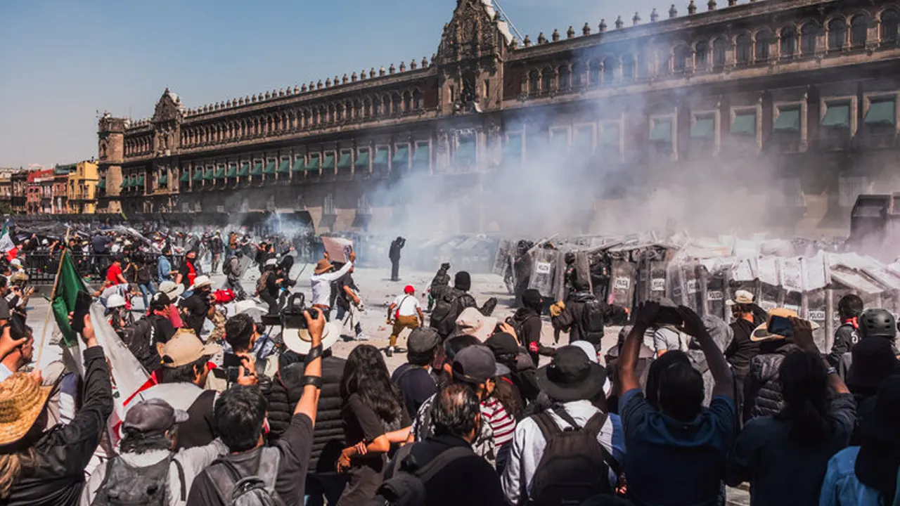 জেন-জি বিক্ষোভে উত্তাল আরেক দেশ, একাধিক শহরে বিক্ষোভ