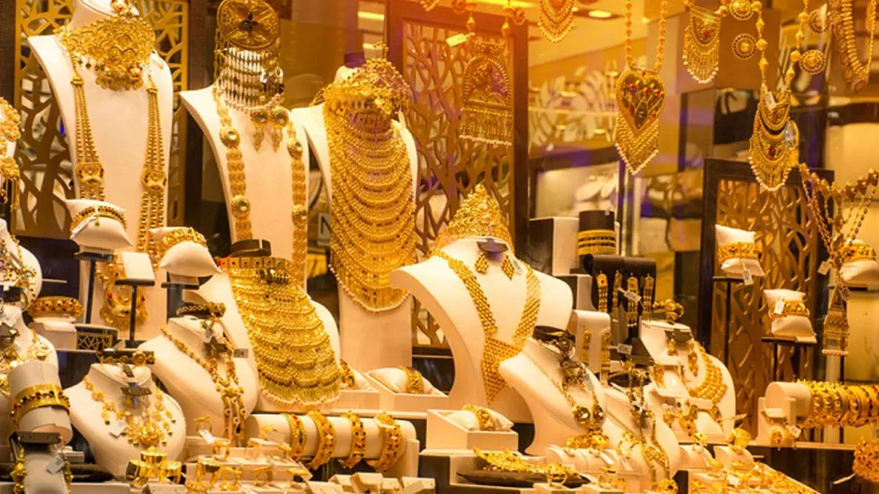 দেশে কত দামে স্বর্ণ বিক্রি হচ্ছে আজ