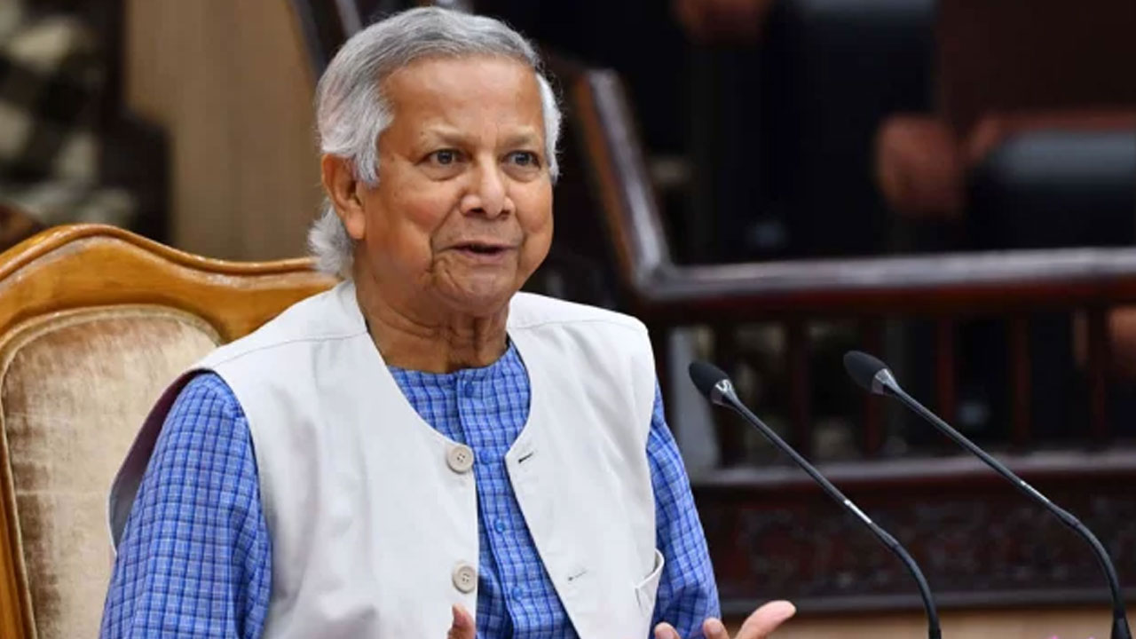 বিদেশে শ্রমশক্তি রপ্তানিতে বড় বাধা দালাল চক্র : প্রধান উপদেষ্টা