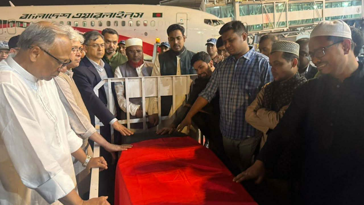 ওসমান হাদির জানাজা শনিবার দুপুর আড়াইটায়