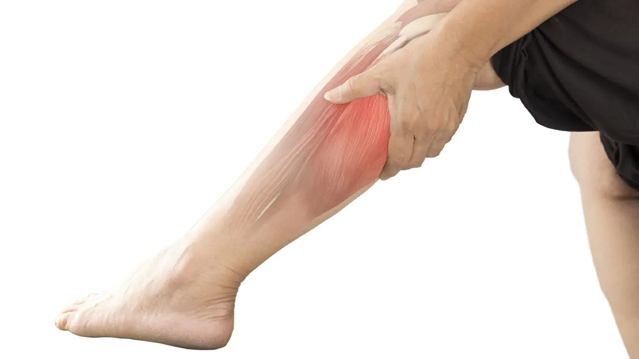 হঠাৎ পেশি কাঁপছে? কখন চিকিৎসকের পরামর্শ জরুরি