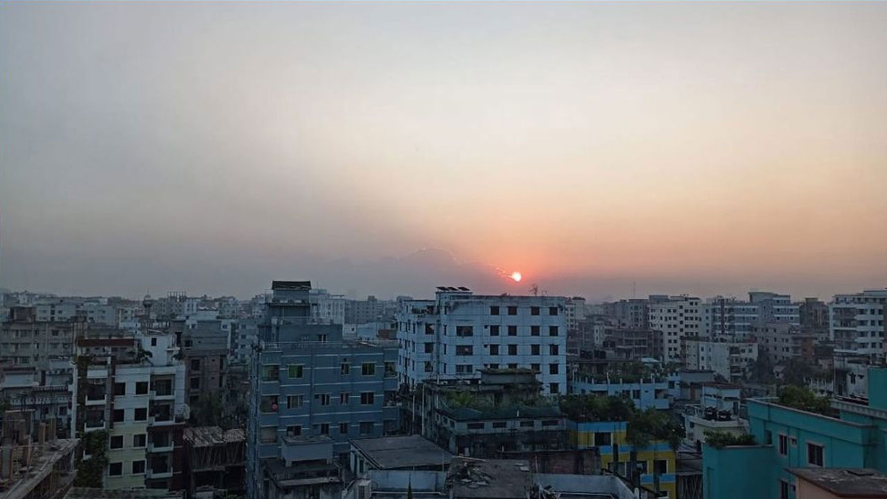 ঢাকায় আকাশ পরিষ্কার, আবহাওয়া থাকবে শুষ্ক