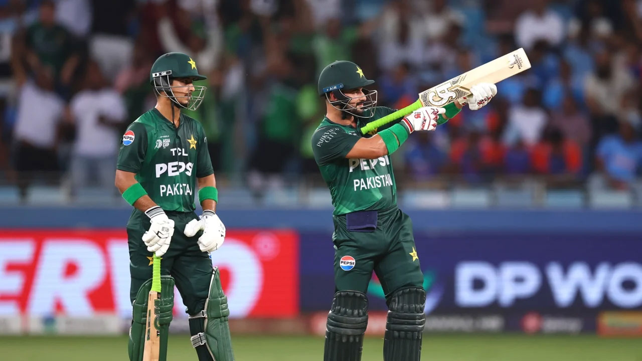 ভারতের বিপক্ষে খেলার আগে পাকিস্তানি তারকার হুঙ্কার