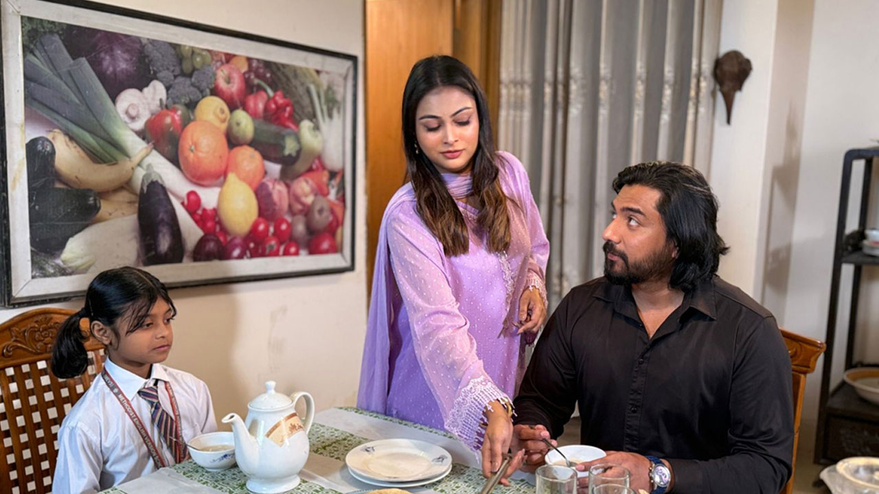 অফিসের টাকা খরচ করে এসি কেনে সরোয়ার, অতঃপর...