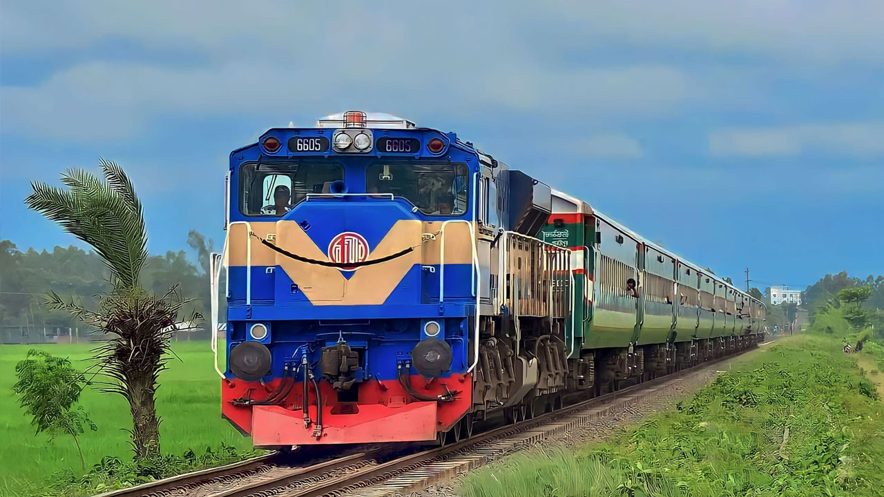 ঈদে ট্রেনের অগ্রিম টিকিট বিক্রি শুরু ৩ মার্চ