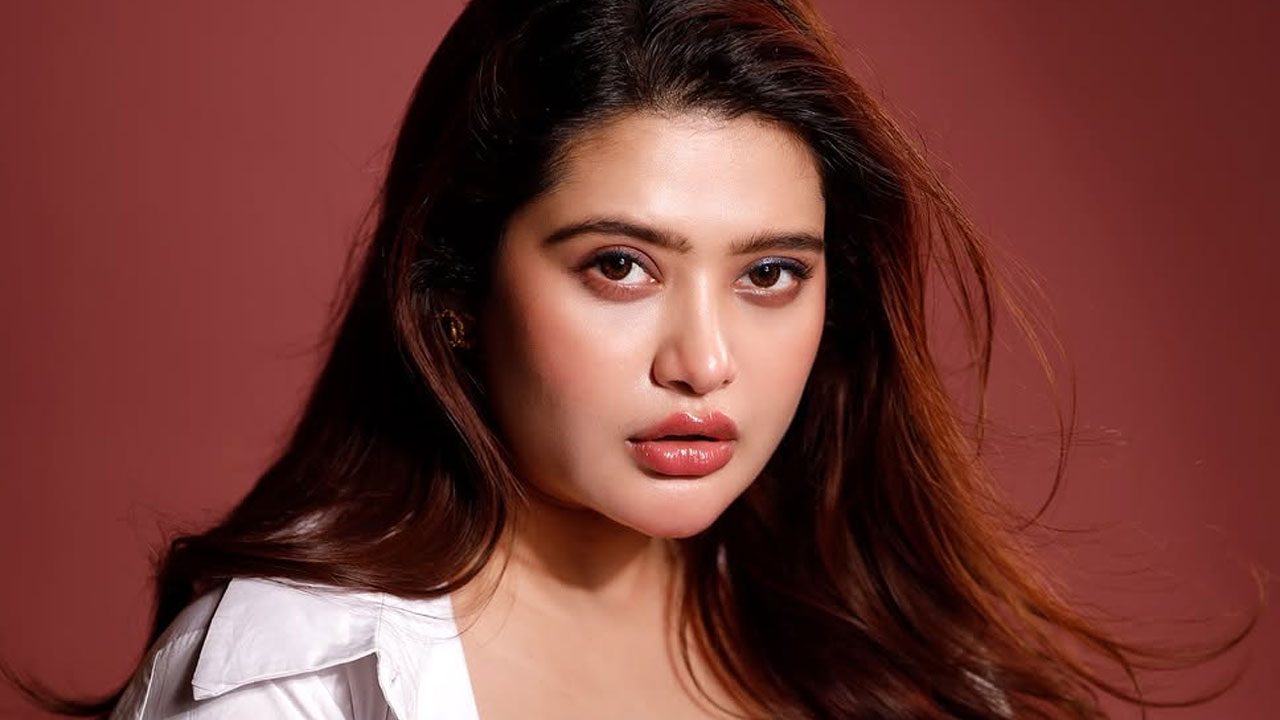 কাজ চেয়ে সাড়া পাচ্ছেন না অভিনেত্রী এনা কাজ চেয়ে সাড়া পাচ্ছেন না অভিনেত্রী এনা