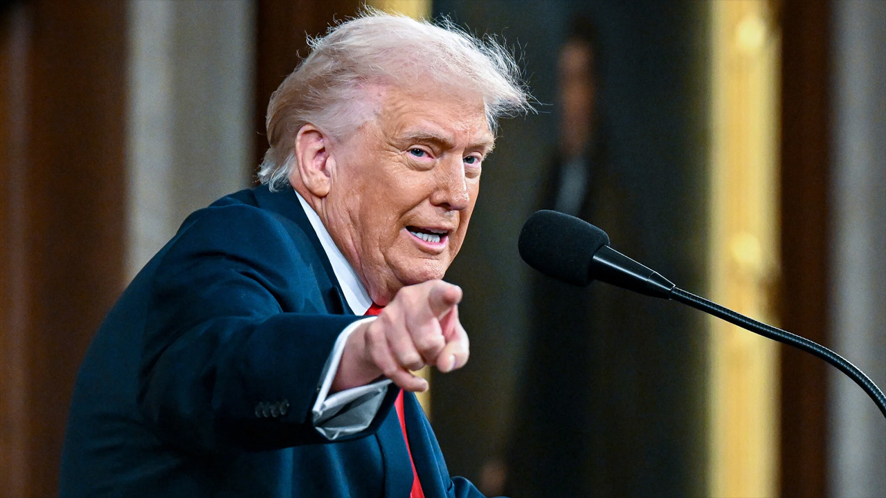 প্রয়োজনে হরমুজ প্রণালীতে জাহাজকে নিরাপত্তা দেবে মার্কিন নৌবাহিনী