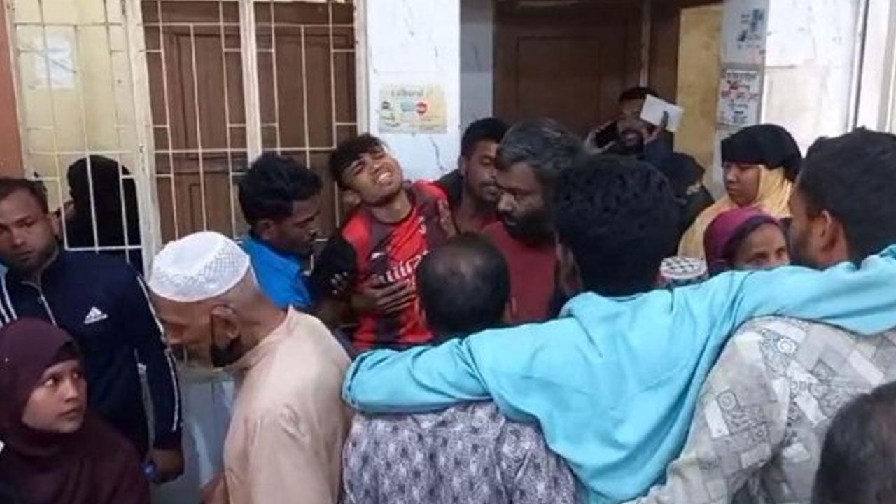 সালিশে দুই পক্ষের মারামারিতে একজন নিহত, আহত ৪ সালিশে দুই পক্ষের মারামারিতে একজন নিহত, আহত ৪