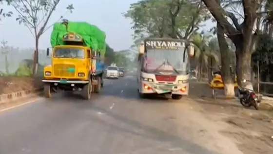 ফেনীতে বাস-অ্যাম্বুলেন্স-মোটরসাইকেল সংঘর্ষে নিহত ৩