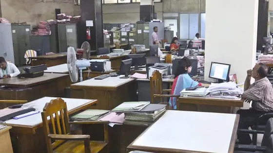 ঈদের সাত দিনের ছুটি শেষে মঙ্গলবার খুলছে ব্যাংক-অফিস-আদালত