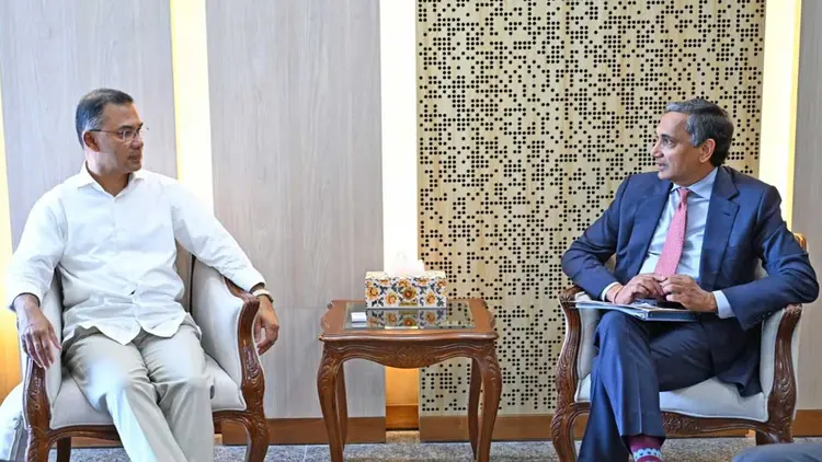 প্রধানমন্ত্রীর সঙ্গে আইএমএফ এশিয়া ও প্যাসিফিক বিভাগের পরিচালকের সাক্ষাৎ