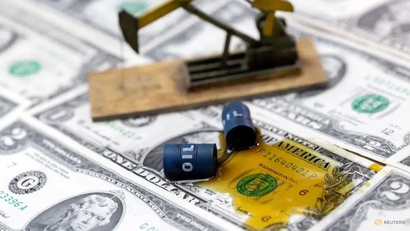 এক মাসে রেকর্ড ৫৯ শতাংশ বেড়েছে অপরিশোধিত তেলের দাম