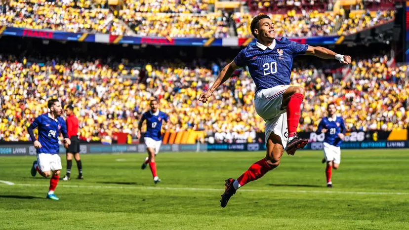 দুয়ের জোড়া গোলে কলম্বিয়াকে হারাল ফ্রান্স