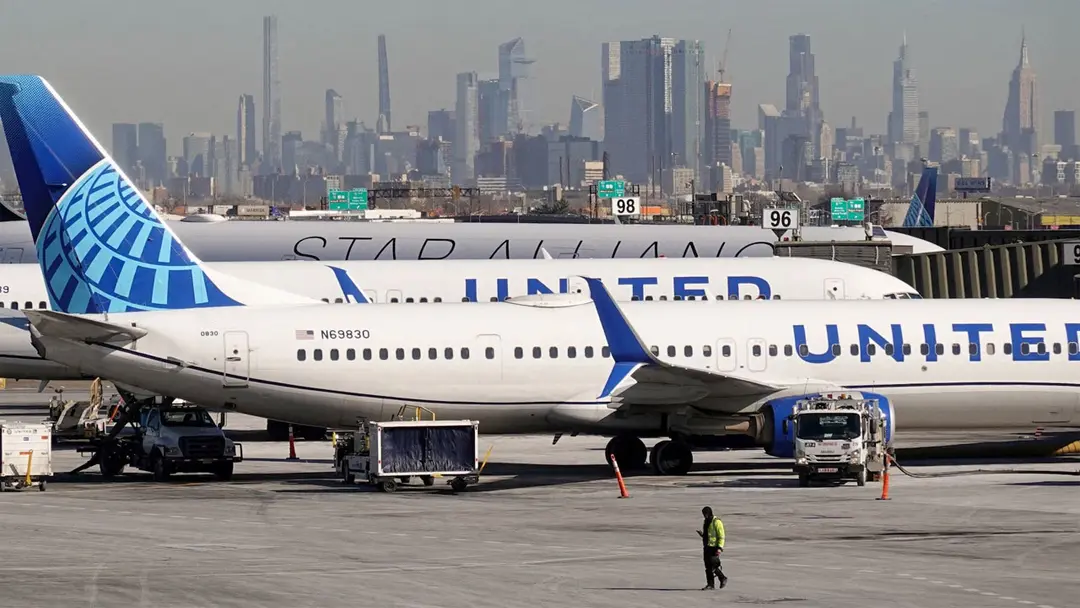 এভিয়েশন খাতে ‘পারফেক্ট স্টর্ম’: স্থবির বিশ্ব আকাশপথ