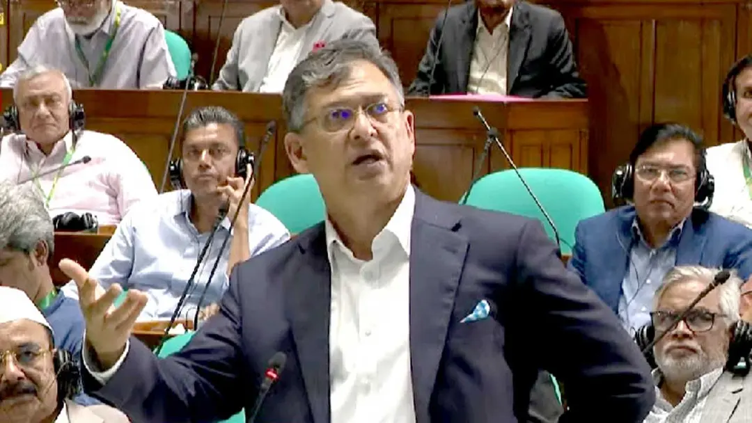 ‘যেখানে সুবিধা সেখানে সংবিধান মানবেন, অন্য সময় মানবেন না— এটা প্রতারণা’