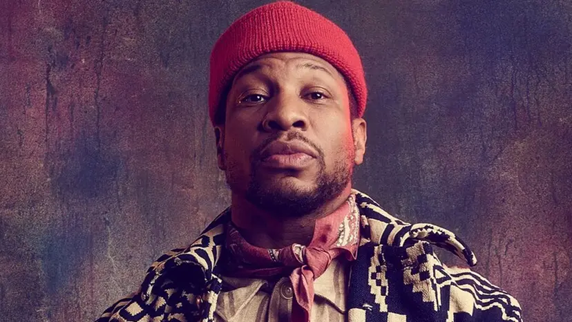 শুটিংয়ের সময় জানালা ভেঙে পড়ে গেলেন অভিনেতা