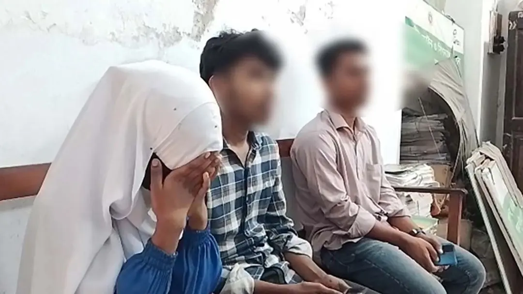 আইনজীবীর চেম্বারে হঠাৎ হাজির ভ্রাম্যমাণ আদালত, বর-কনেসহ আটক ৩