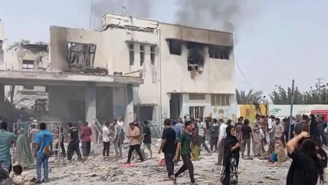 হামলায় ক্ষতিগ্রস্ত ১৩০০টি স্কুলের অর্ধেকেরও বেশি মেরামত করেছে ইরান