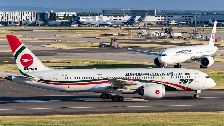 উড়োজাহাজ কিনতে বোয়িংয়ের সঙ্গে বিমানের চুক্তি বৃহস্পতিবার