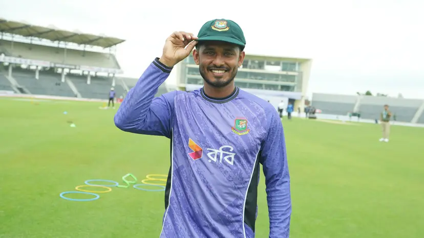 সিলেট টেস্টেও ব্যাটিংয়ে বাংলাদেশ, তানজিদ তামিমের অভিষেক সিলেট টেস্টেও ব্যাটিংয়ে বাংলাদেশ, তানজিদ তামিমের অভিষেক