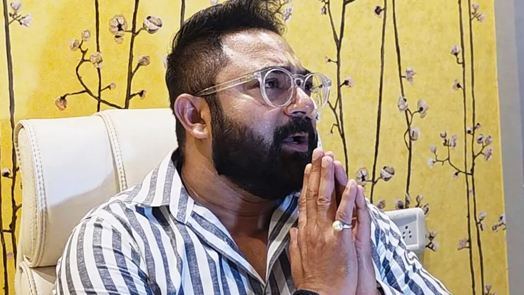 সরকার বদলের সুযোগ, সোহমের বিরুদ্ধে থানায় প্রযোজক