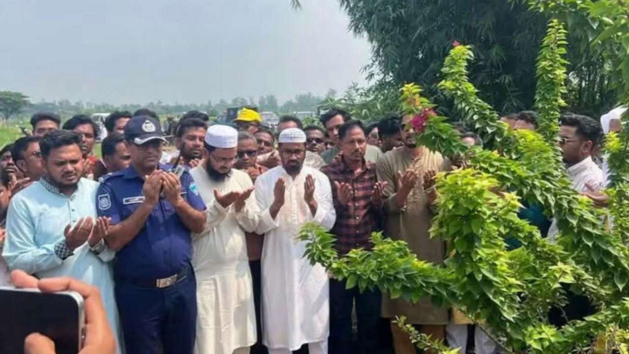 জুলাই গণঅভ্যুত্থানের সকল হত্যাকাণ্ডের বিচার নিশ্চিত করবে সরকার: রাশেদ খাঁন  