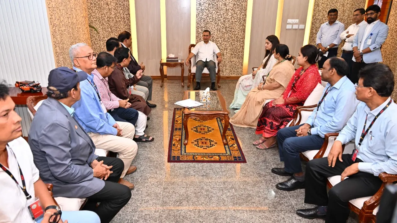 ধর্ম-বর্ণ-পরিচয় অধিকার ও সুযোগের ক্ষেত্রে বাধা হবে না: প্রধানমন্ত্রী ধর্ম-বর্ণ-পরিচয় অধিকার ও সুযোগের ক্ষেত্রে বাধা হবে না: প্রধানমন্ত্রী