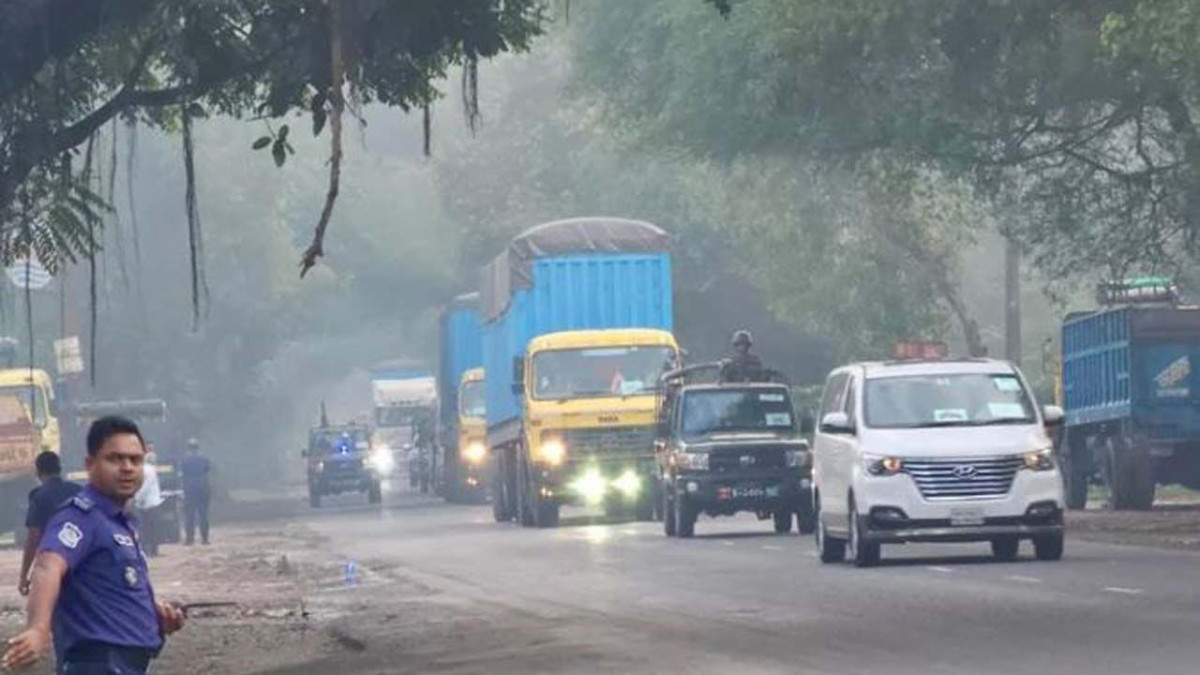 কঠোর নিরাপত্তায় রূপপুরে পৌঁছেছে আরো এক চালান ইউরেনিয়াম কঠোর নিরাপত্তায় রূপপুরে পৌঁছেছে আরো এক চালান ইউরেনিয়াম